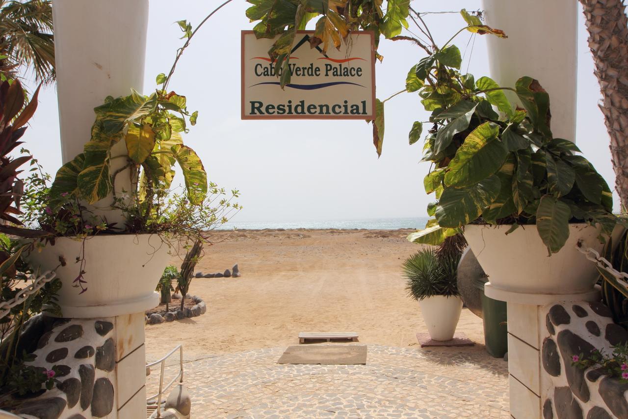 Residencial Cabo Verde Palace Santa Maria Exterior foto